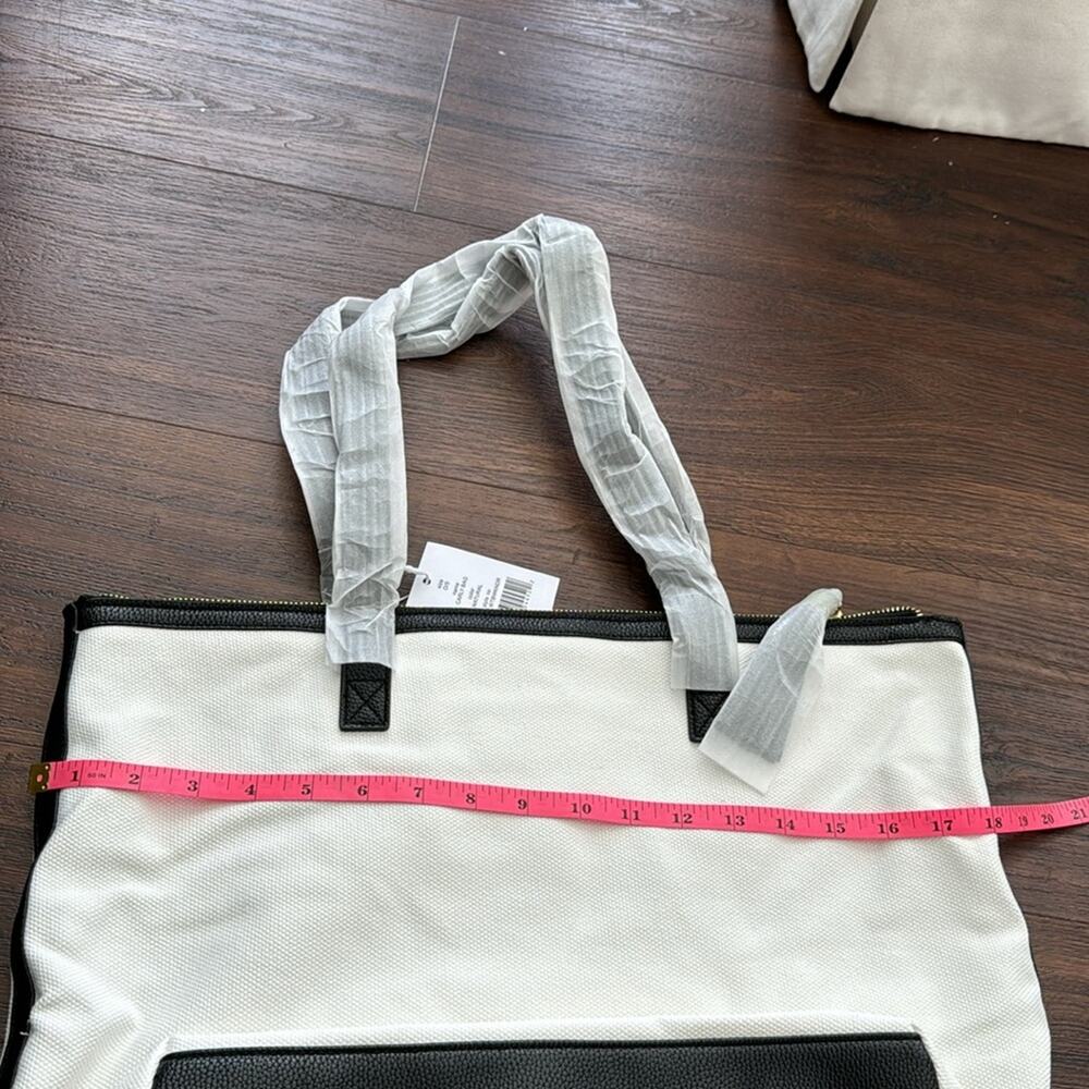 Walter Baker NWT Carly Bag Natural Canvas with black handles and trim. - Picture 5 of 8